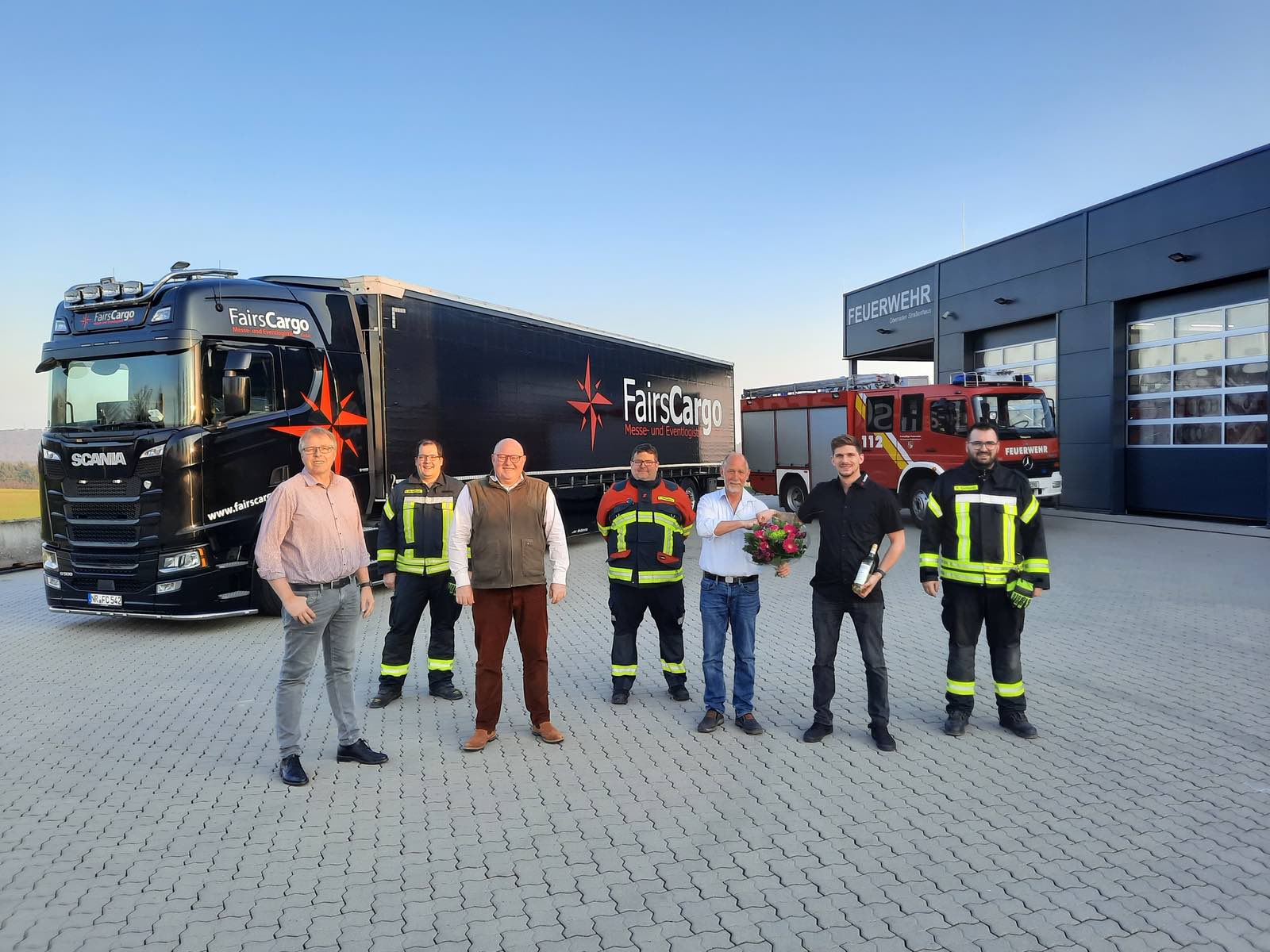 Spendenübergabe an Feuerwehrverein